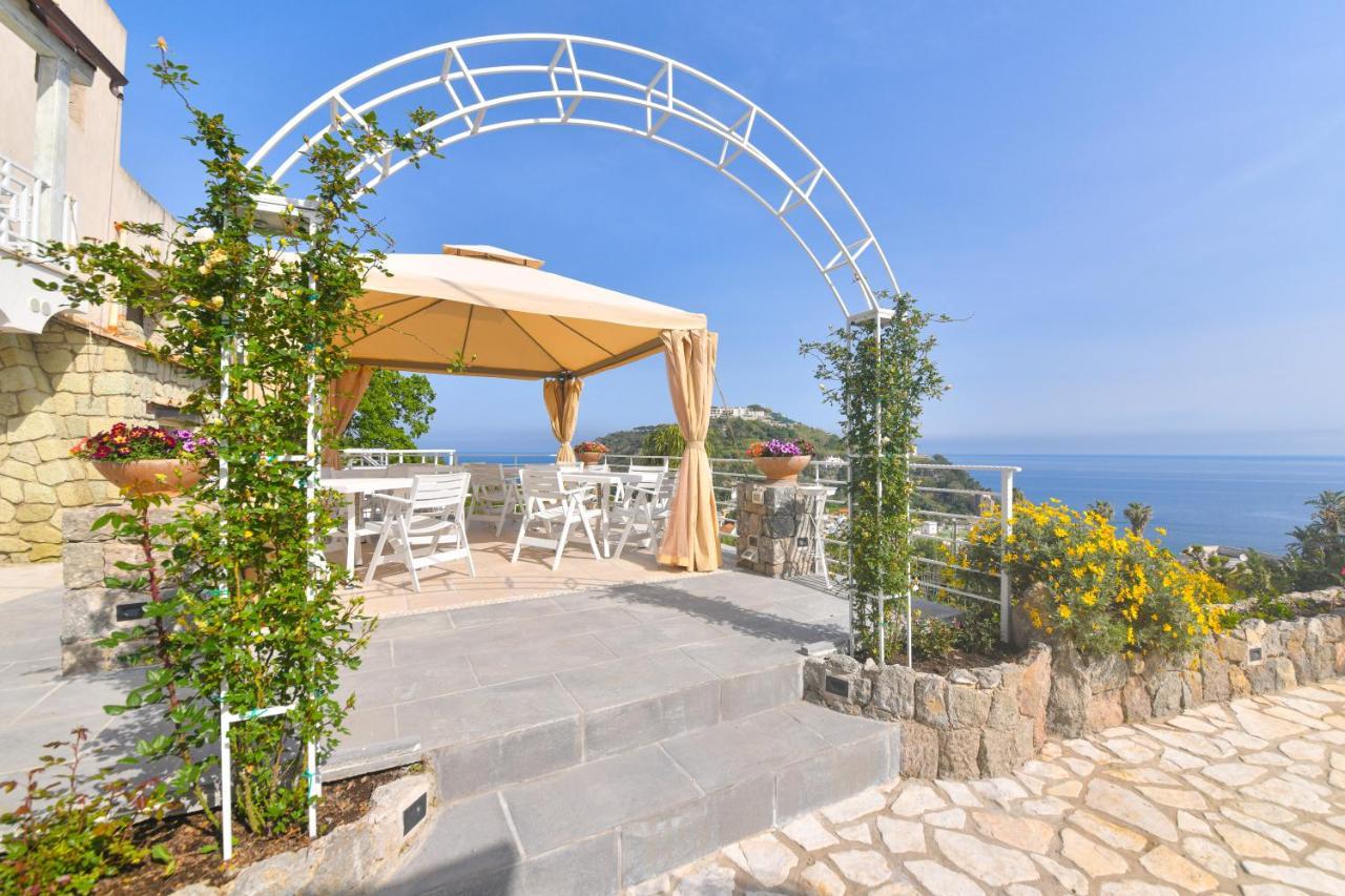 Belgodere Di Mezzavia Apartments Lacco Ameno  Dış mekan fotoğraf