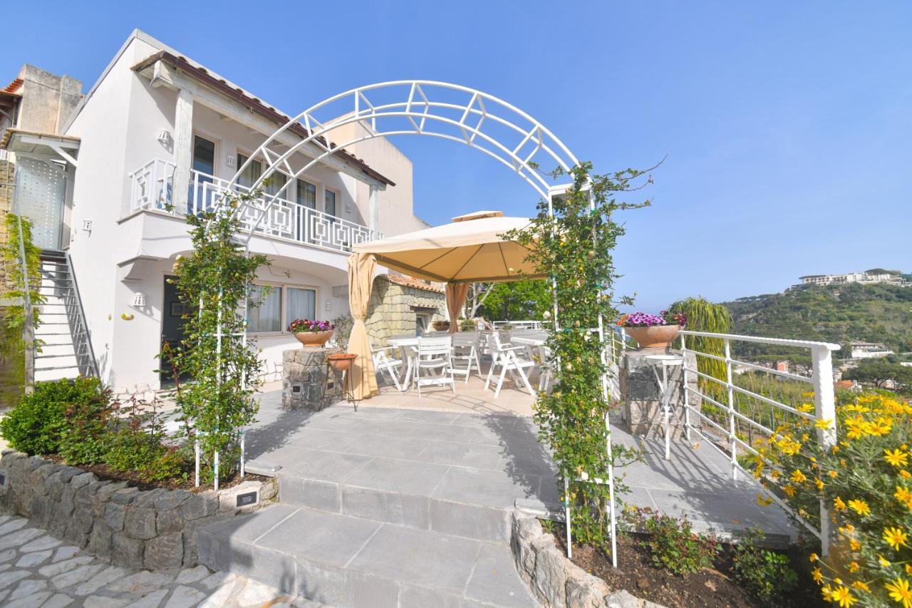 Belgodere Di Mezzavia Apartments Lacco Ameno  Dış mekan fotoğraf